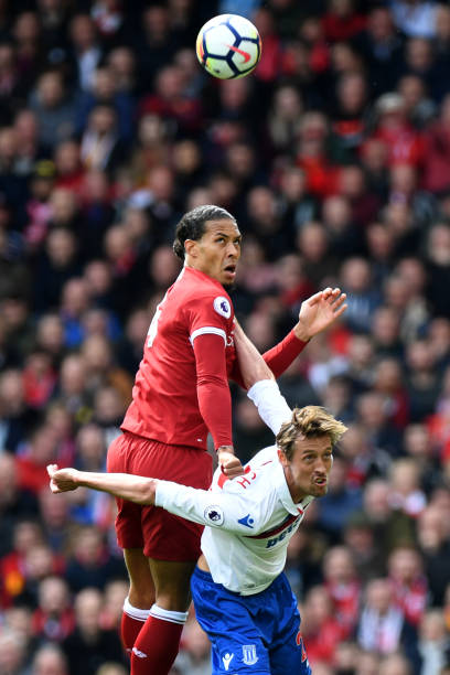 足球场上任 足球场上任