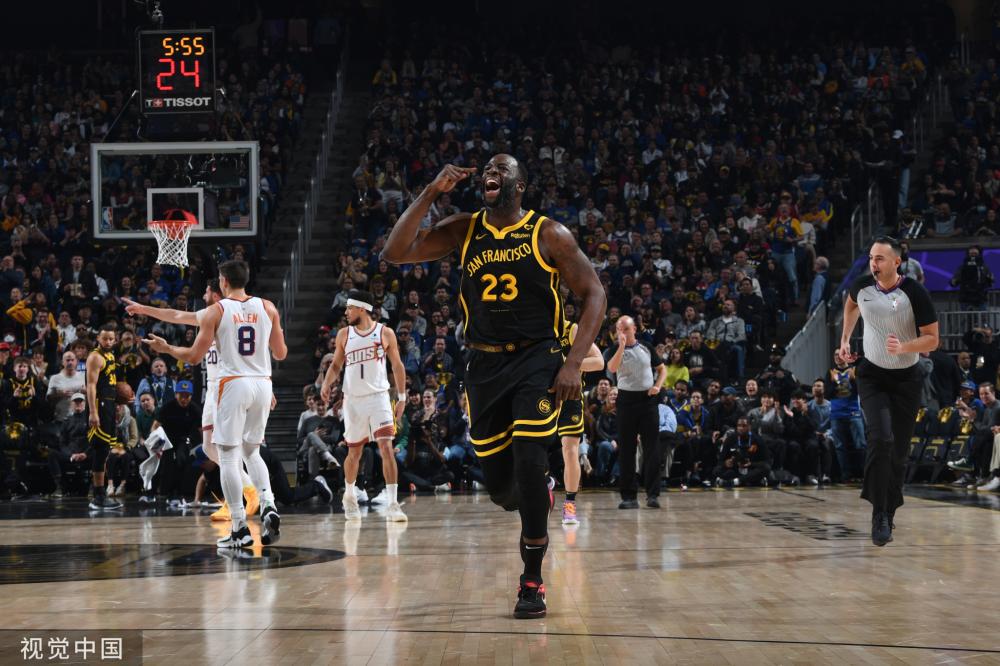 更显得无比 更显得无比