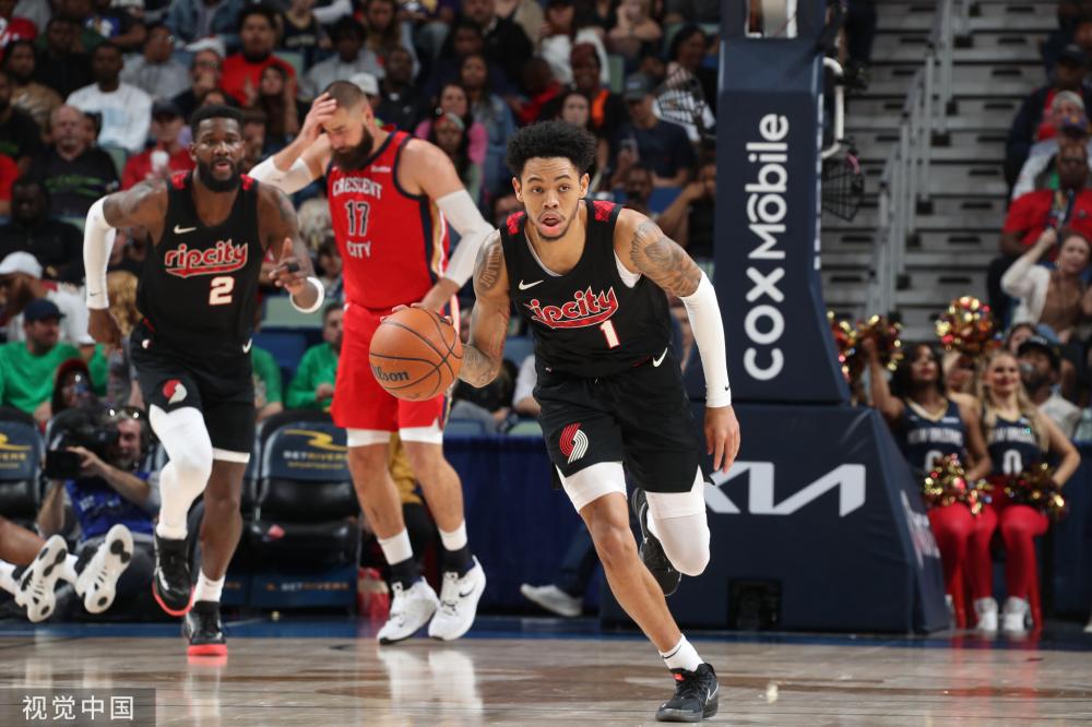 难以捉摸 难以捉摸