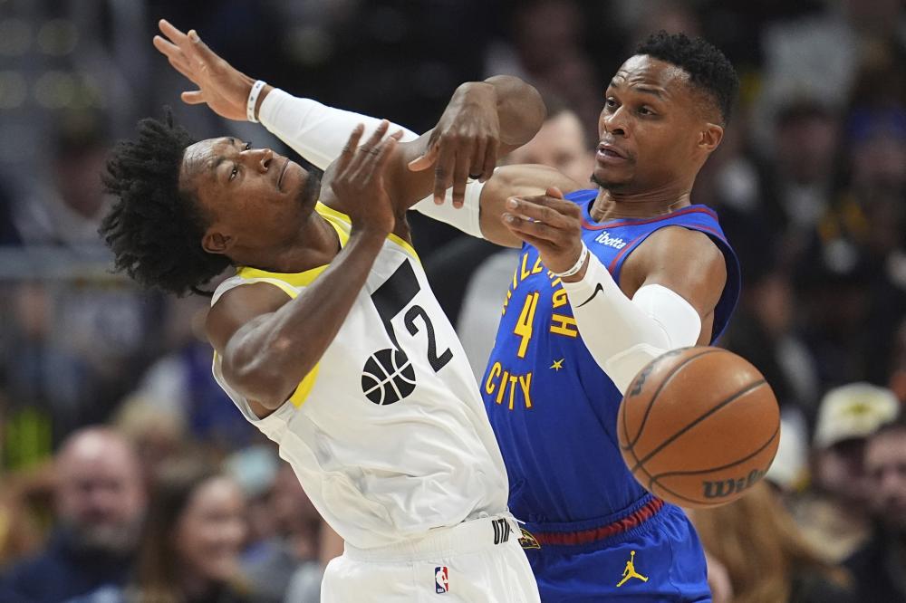 在短短三个 在短短三个