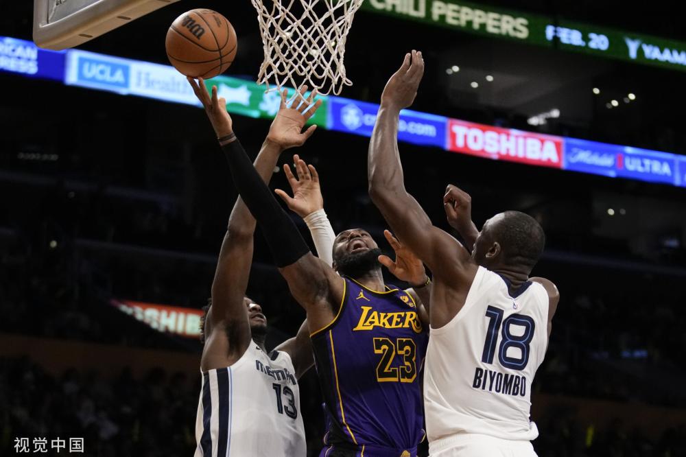 崭露头角 崭露头角