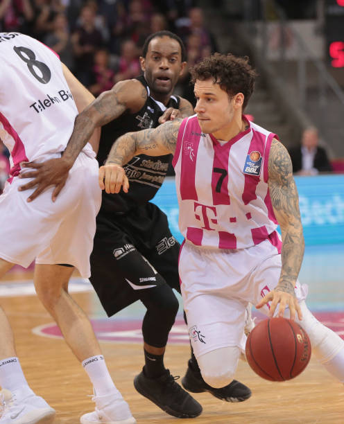 也可以观察 也可以观察